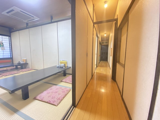 【内装】 | 東区長嶺東1丁目　 | 大人数での宴会も可能なお座敷がございます。