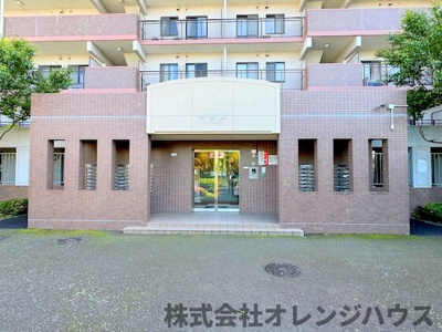 【エントランス】 | エステ・スクエア本厚木 参番館 | 現地写真