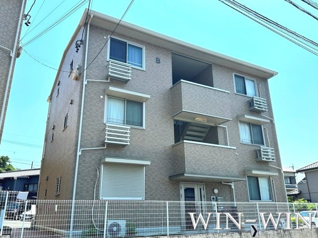 ジュノウタウン B棟の外観