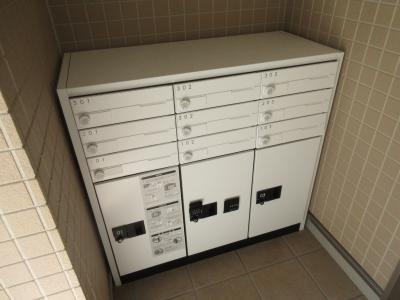 カーサ・フェリーチェ丸太町のその他共用部分|宅配ＢＯＸ