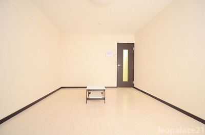 【内装】 | コンフォール