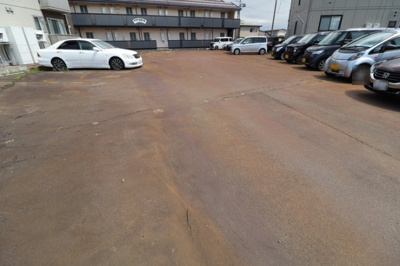 【駐車場】 | ビビッドＫ