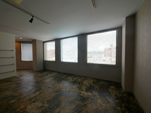 新大宮ビルの内装