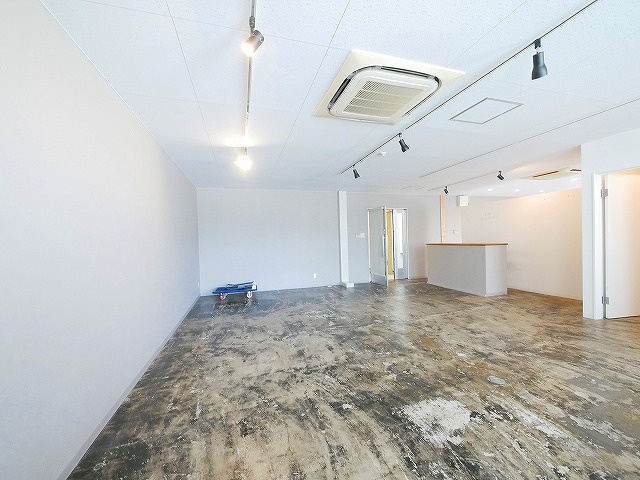 新大宮ビルの内装