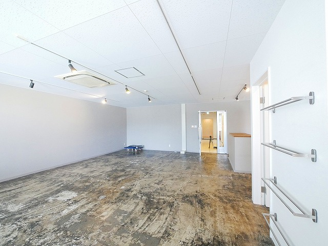 新大宮ビルの内装