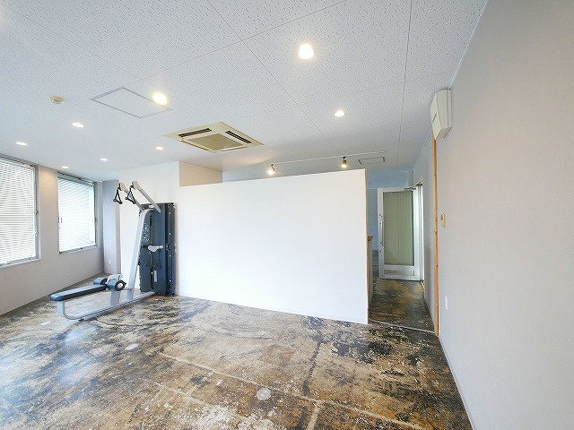 新大宮ビルの内装