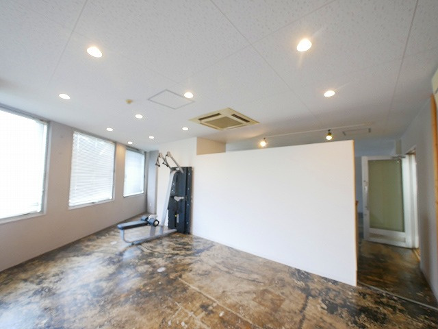 新大宮ビルの内装