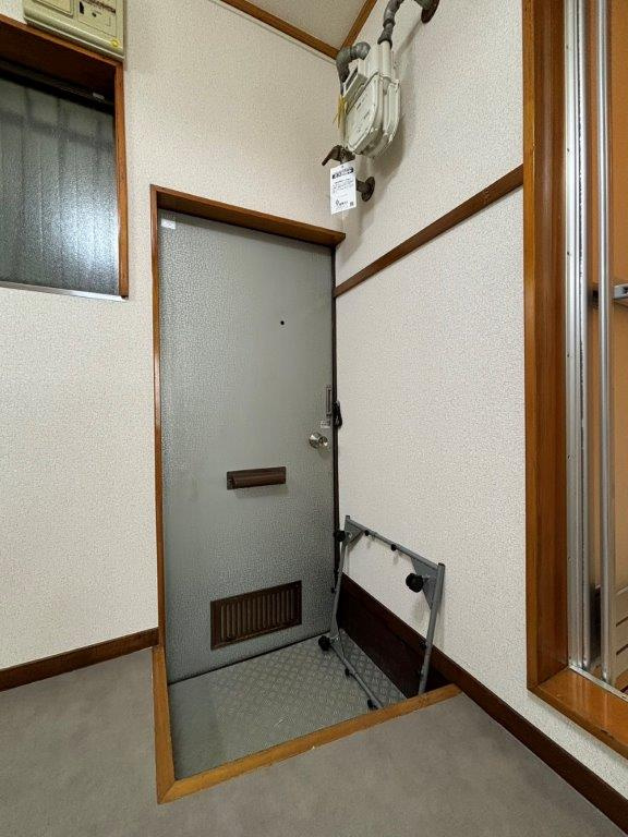 セントラルコーポの玄関