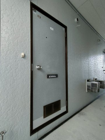 【エントランス】 | セントラルコーポ