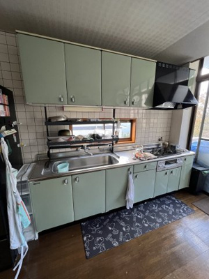 【キッチン】 | 本町一丁目　住宅付き店舗 | きれいなキッチンです