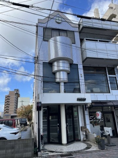 【外観】 | 本町一丁目　住宅付き店舗 | 外観は落ち着いています