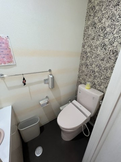 【トイレ】 | 本町一丁目　住宅付き店舗 | 落ち着いたトイレです