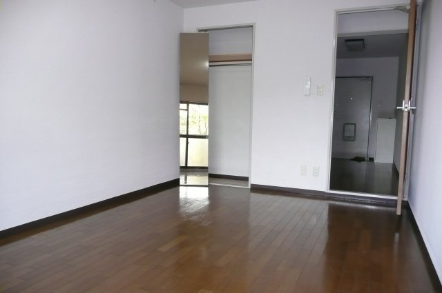 ヴァーナルⅡの居間・リビング