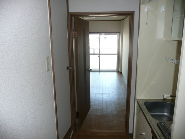 ディヴァ新田辺の内装