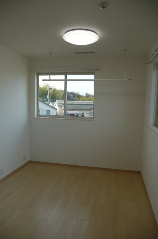 オリーブハウスの居間・リビング