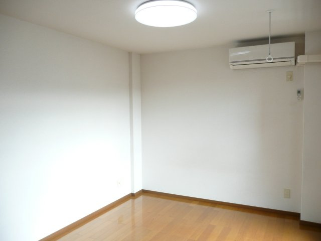 パルエクセル新田辺の居間・リビング