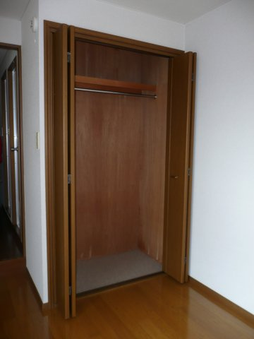 パルエクセル新田辺の収納