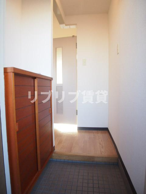 プリヴェール末広の玄関