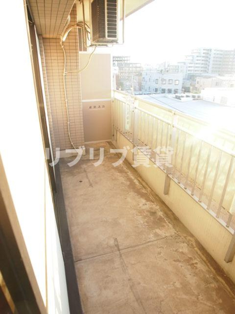 プリヴェール末広のバルコニー