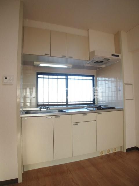 プリヴェール末広のキッチン