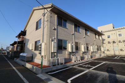 【外観】 | リナーシェ Ｂ | 画像は同じ間取りの別の部屋です。現状を優先します。