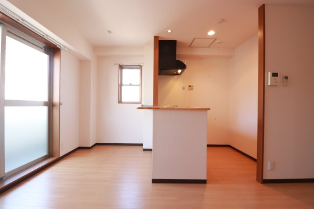 【居間・リビング】 | メイト鶴見