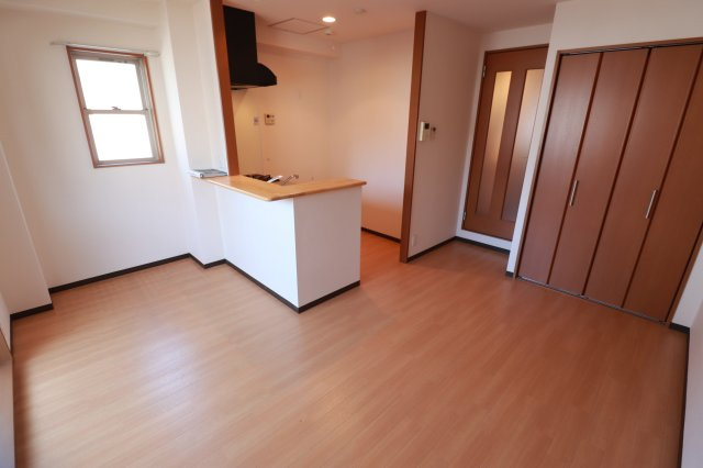 【居間・リビング】 | メイト鶴見