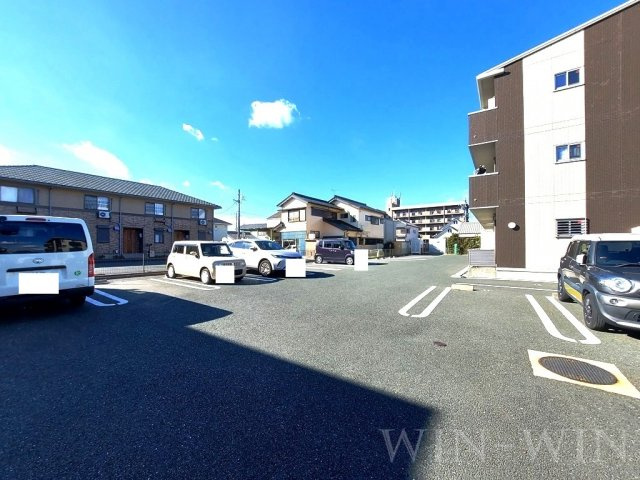 ヴェルドミールの駐車場