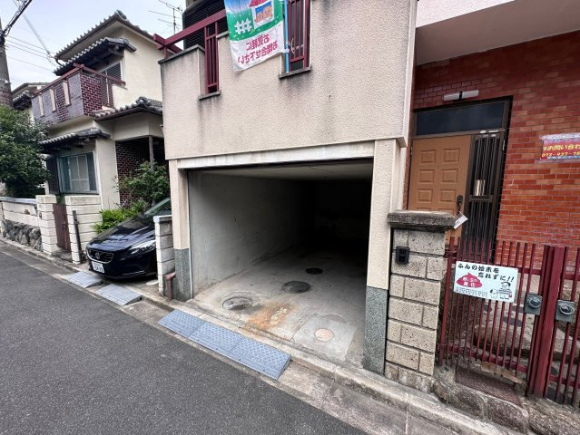 【駐車場】 | 島泉8丁目戸建