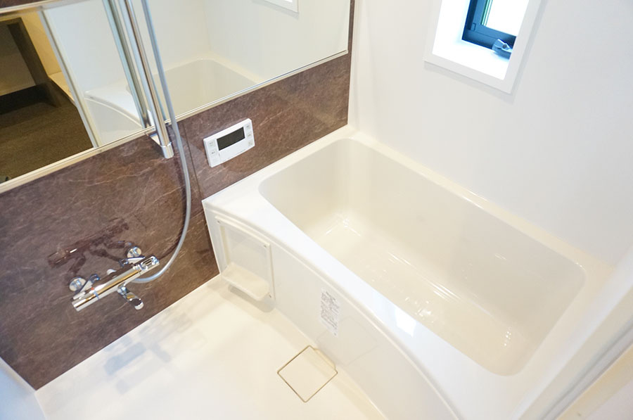 【ガレージハウス】inCELL木更津 THE Luxuryの浴室