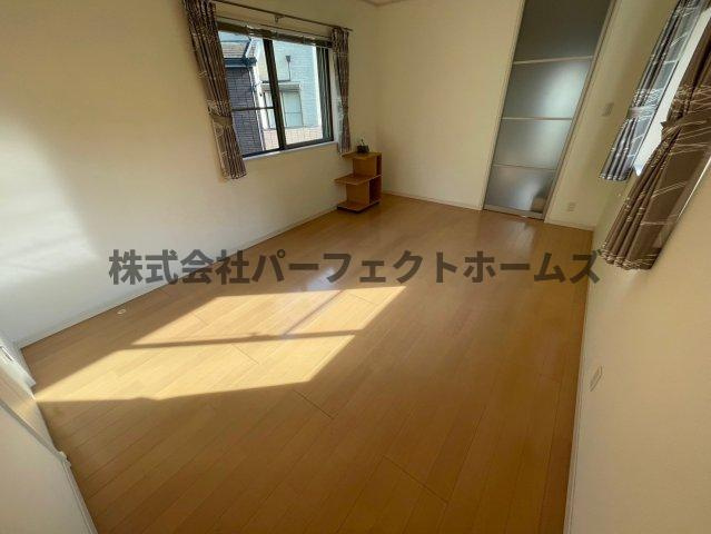 禁野本町1丁目平屋　賃貸の洋室|明るい洋室です