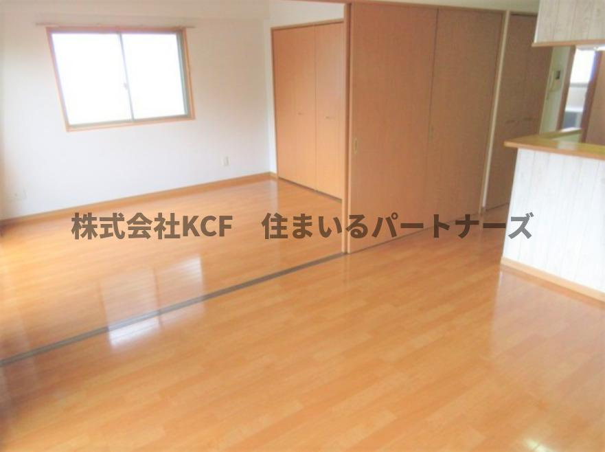 デ・ゾンカタブチのその他共用部分|ゆったりとしたリビングです