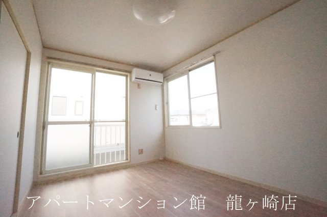 ビタエターナルの居間・リビング