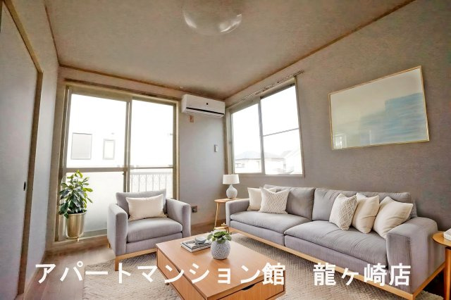ビタエターナルの居間・リビング|CGで家具等を配置したものです。実際に家具等は含まれません。