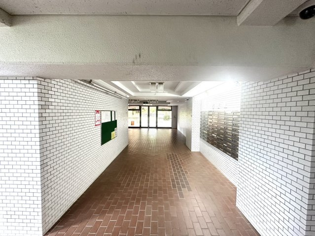 コープ野村八木山公園壱番館のエントランス