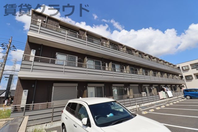 レオマノワールの外観|この黒い外観が大人っぽくてカッコいいですね！