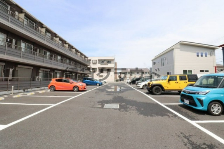 レオマノワールの駐車場|広いので切り返しもしやすいです！