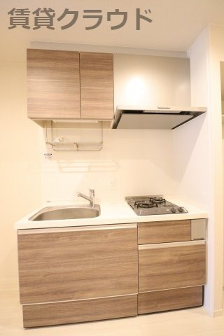 レオマノワールのキッチン|おしゃれんな木目調のキッチンはお料理も楽しくできそうです