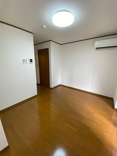 ペルルラヴィの玄関