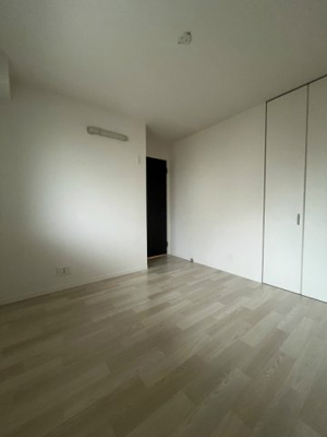 【寝室】 | ミリア花の木WEST【SHM】