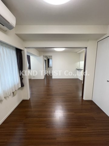 エステムプラザ梅田の居間・リビング|ゆったり過ごせるリビングです