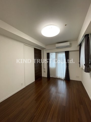 エステムプラザ梅田の居間・リビング|使いやすい居間です