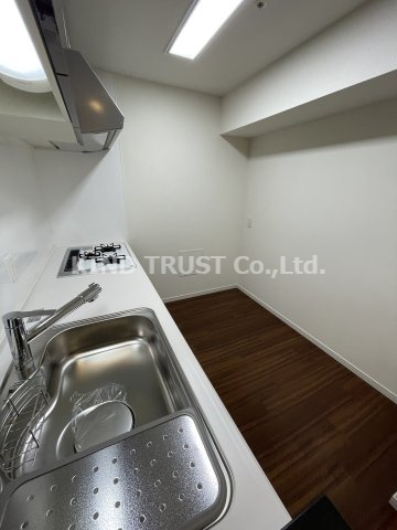 エステムプラザ梅田のキッチン|お料理しやすいキッチンです