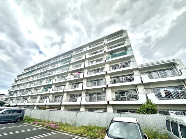 宮城野ハイツ2号棟の外観