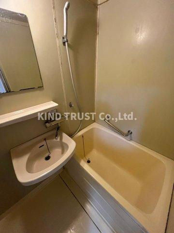 メゾンファミーユの浴室|落ち着いた空間のお風呂です