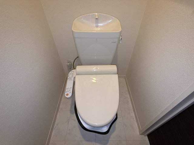 ヴィラ ラタウィのトイレ