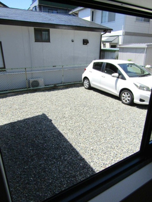 【駐車場】 | 【再生住宅】甲府市和戸町 | 駐車場です