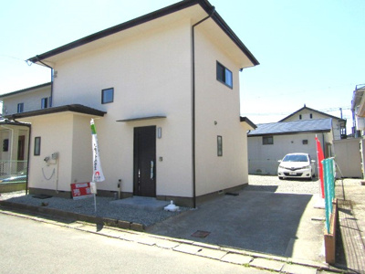 【駐車場】 | 【再生住宅】甲府市和戸町 | 駐車スペースもあります