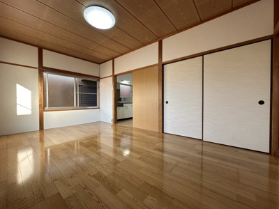 【洋室】 | デイジー