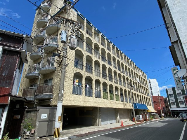 ブルーハイツ枝光の外観